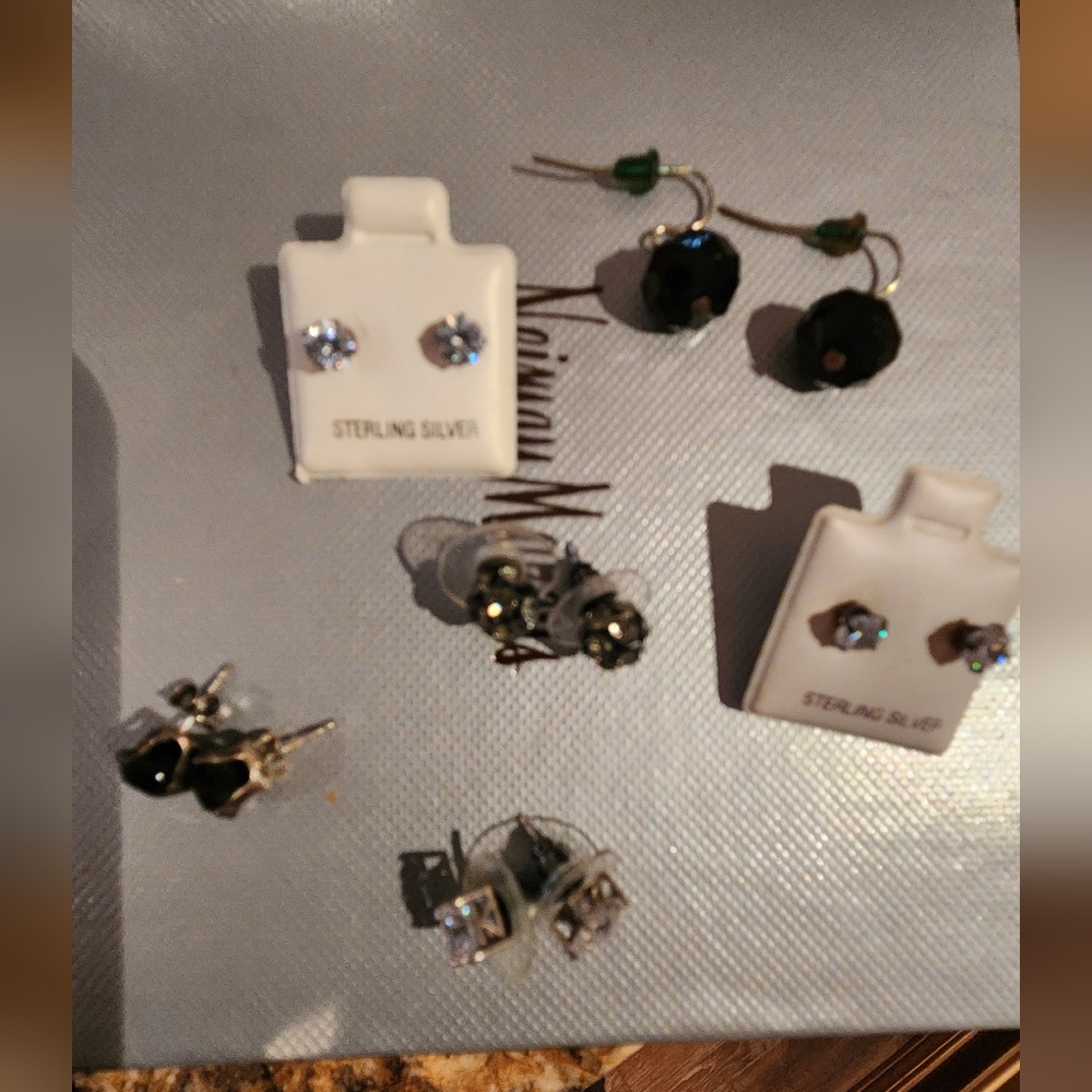6 new pairs of earrings